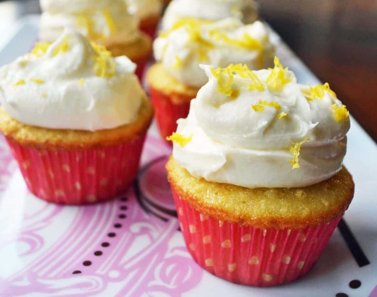 Italian Lemon Cupcakes with Sweet Ricotta Cream – Modern Honey