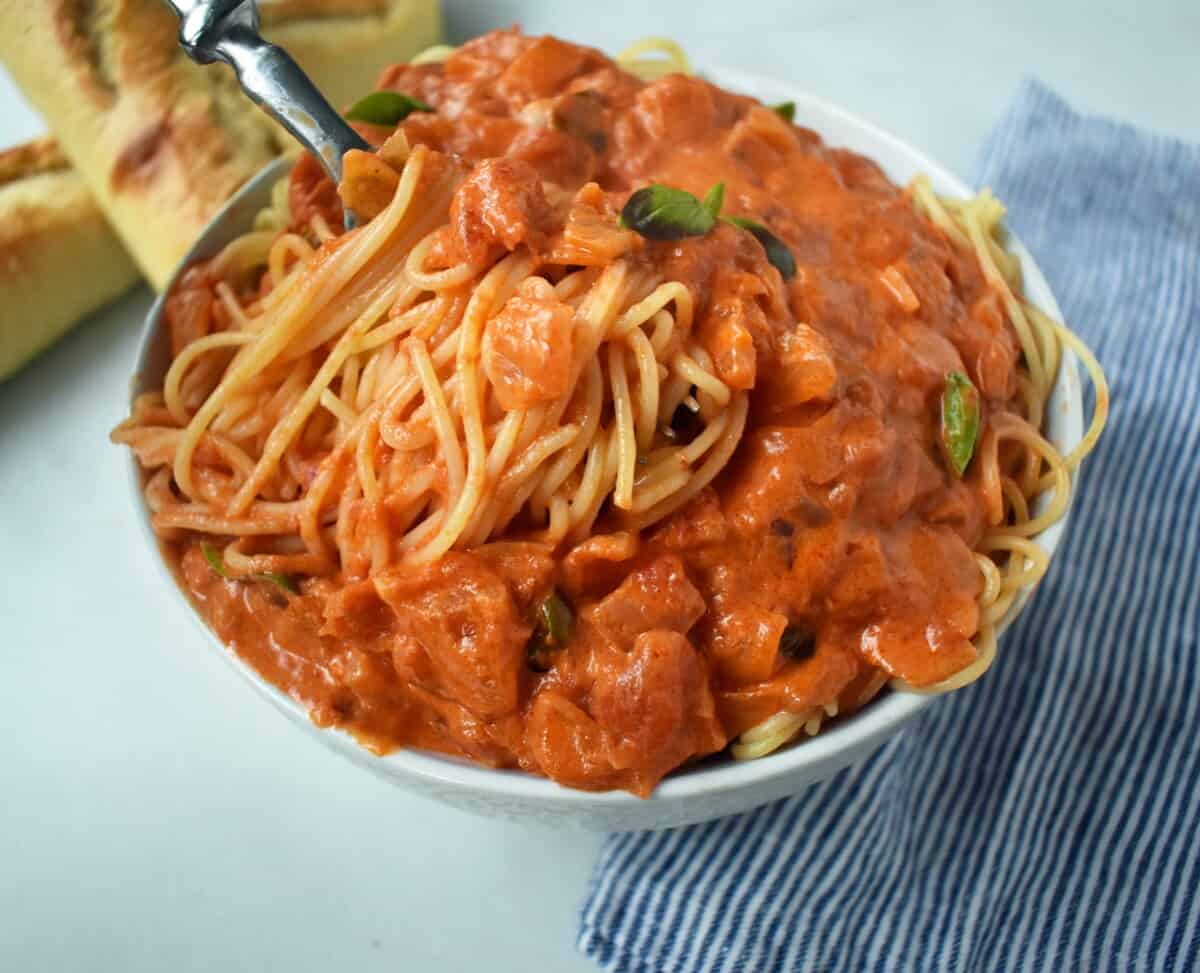 Lover's Pasta with Tomato Cream Sauce – Modern Honey