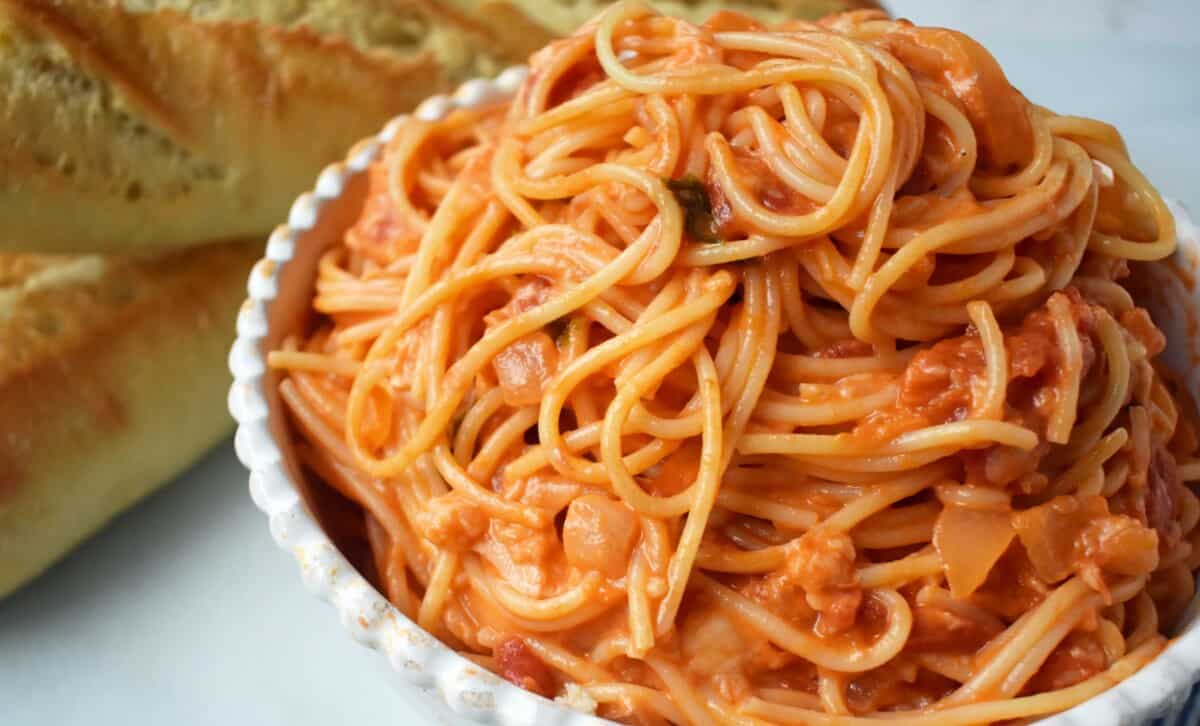 Lover's Pasta with Tomato Cream Sauce – Modern Honey