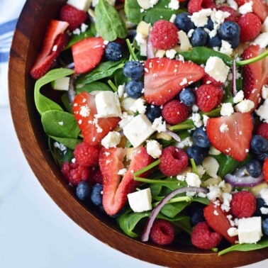 Spinach Berry Salad with Sweet Poppy Seed Dressing – Modern Honey