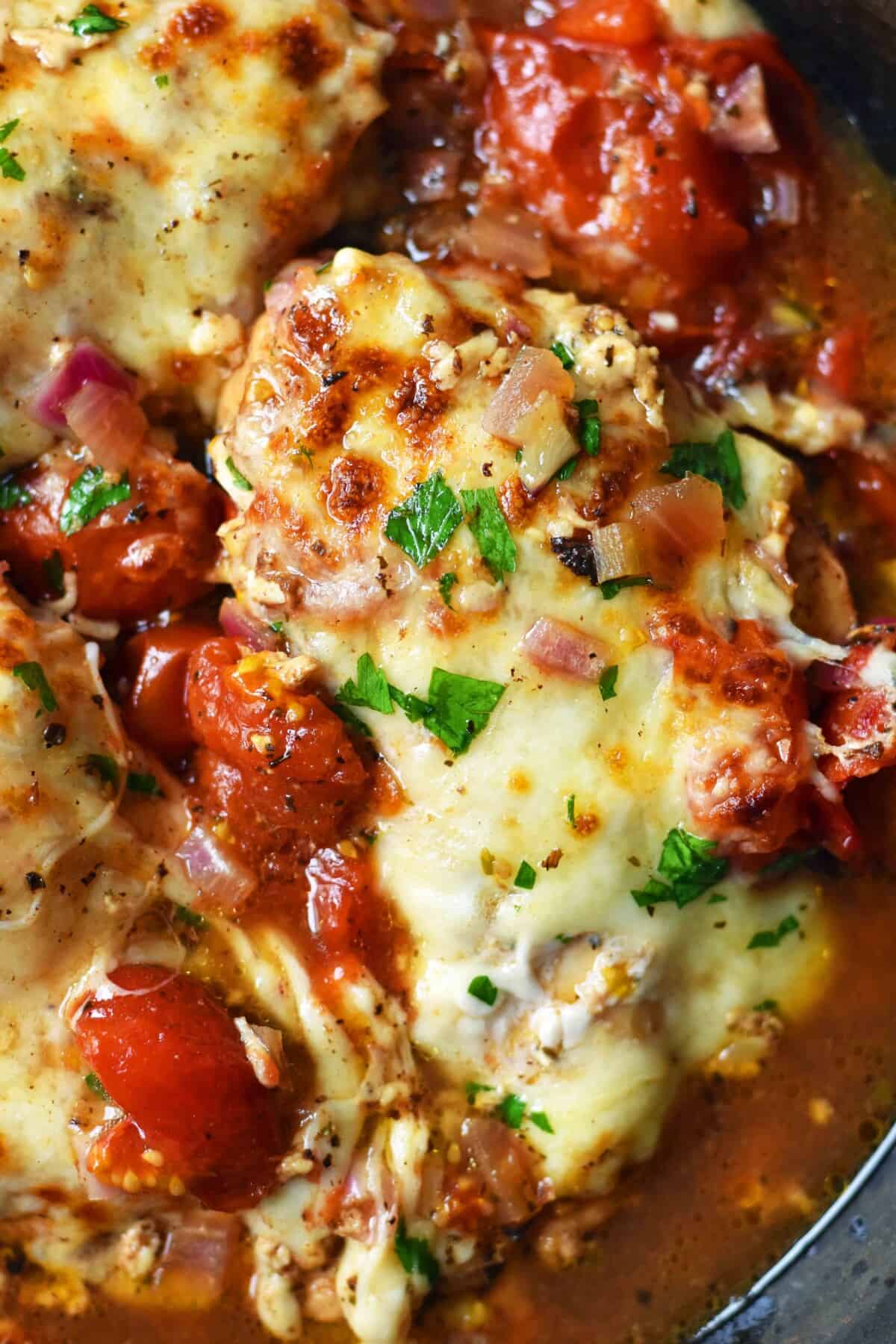 Baked Caprese Chicken – Modern Honey