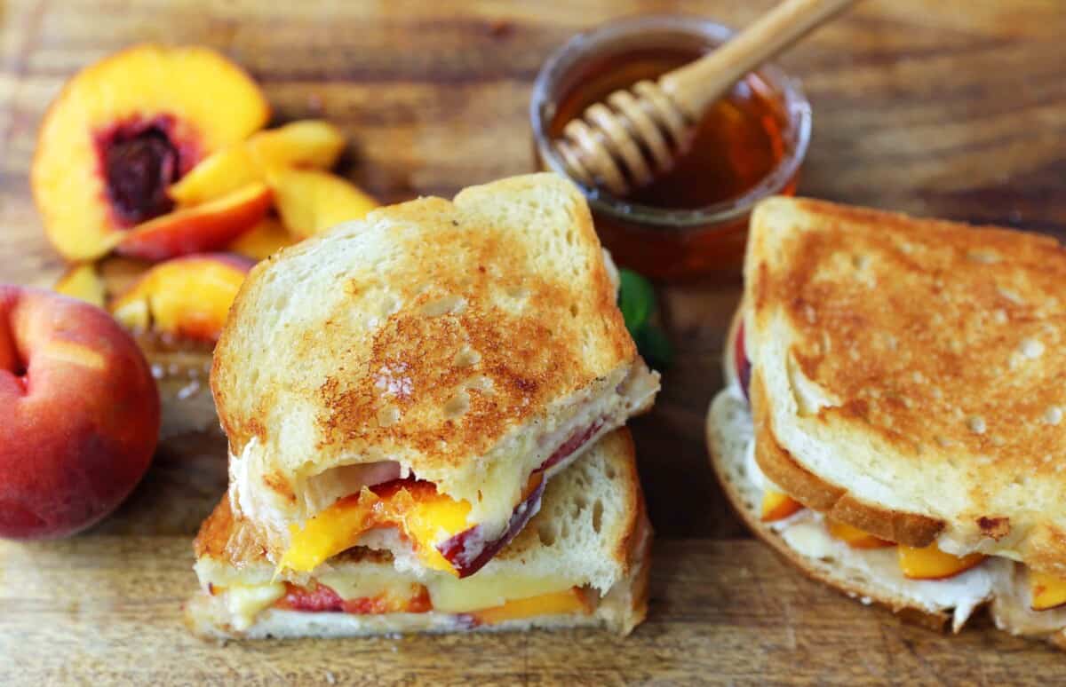 Honey Peach White Cheddar Grilled Cheese Sandwich – Modern Honey