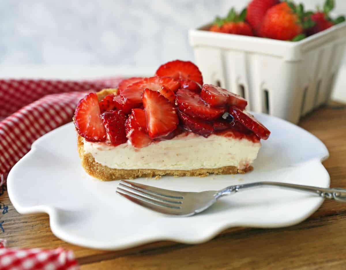 Strawberry Cream Cheese Pie – Modern Honey