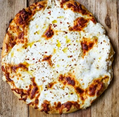 The Best 3-Cheese White Pizza – Modern Honey