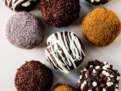 https://www.modernhoney.com/wp-content/uploads/2022/02/Chocolate-Truffles-2-500x375.jpg