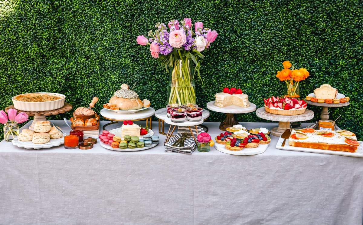 A Modern Floral Easter Brunch - Party Ideas