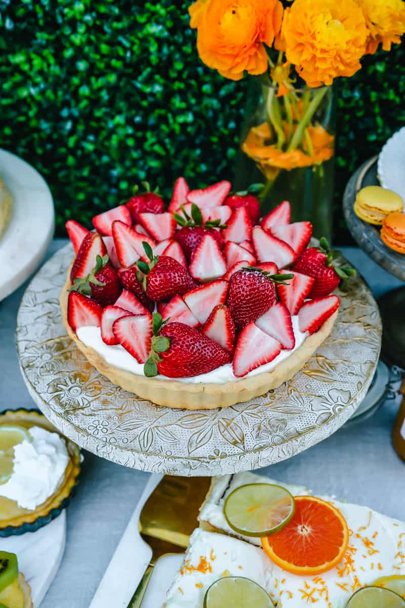 A Modern Floral Easter Brunch - Party Ideas