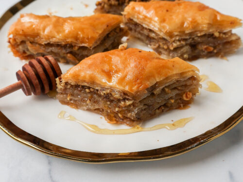 Greek Baklava Recipe {Nuts, Phyllo, Honey Syrup} - The Hungry Bluebird