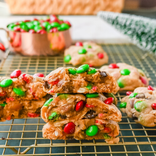 Christmas Monster Cookies & Holiday Baking Recipes - Mommy Hates