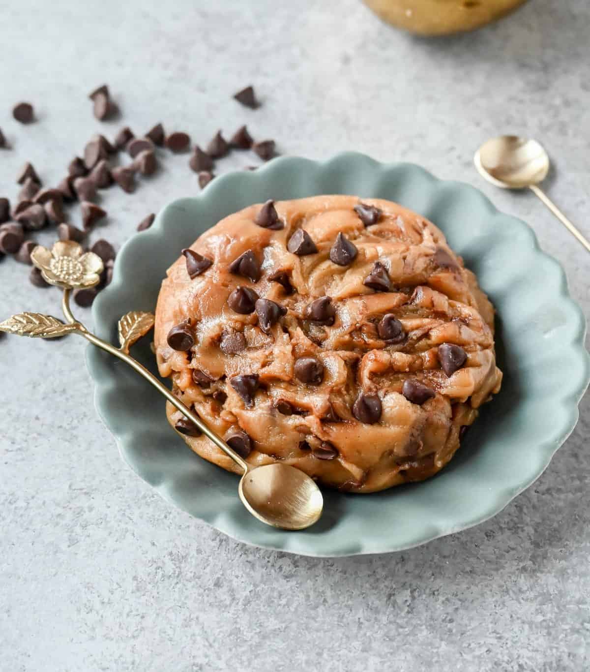 This brown butter edible cookie dough recipe is safe to eat and perfect for when you are craving cookie dough. You get the classic, buttery taste of your favorite cookie dough, but without the worry—no eggs, no baking, just the best cookie dough that you can eat! It is perfect for a quick treat, a delicious ice cream topping, or even a homemade gift.