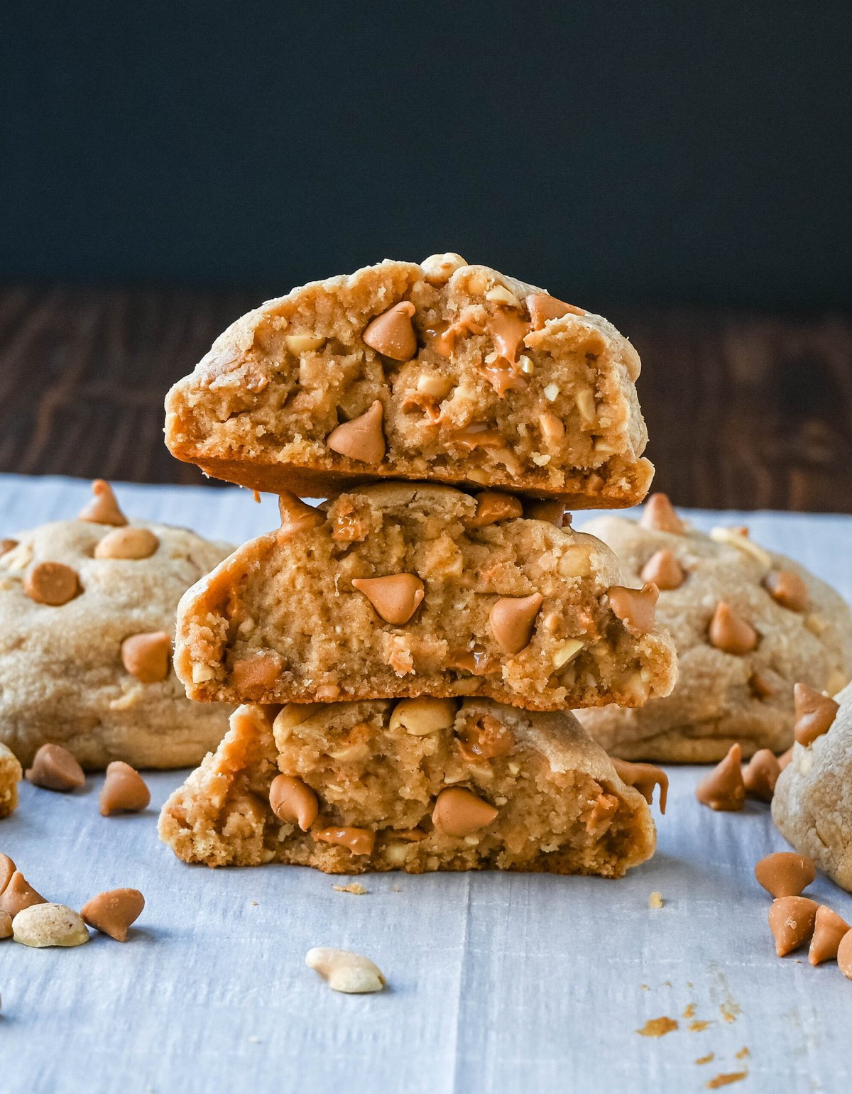 Bakery-Style Peanut Butter cookies. How to make soft, chewy, thick bakery-style peanut butter cookies with peanut butter chips for the perfect peanut butter flavor. If you love peanut butter, you are going to love these thick peanut butter cookies.