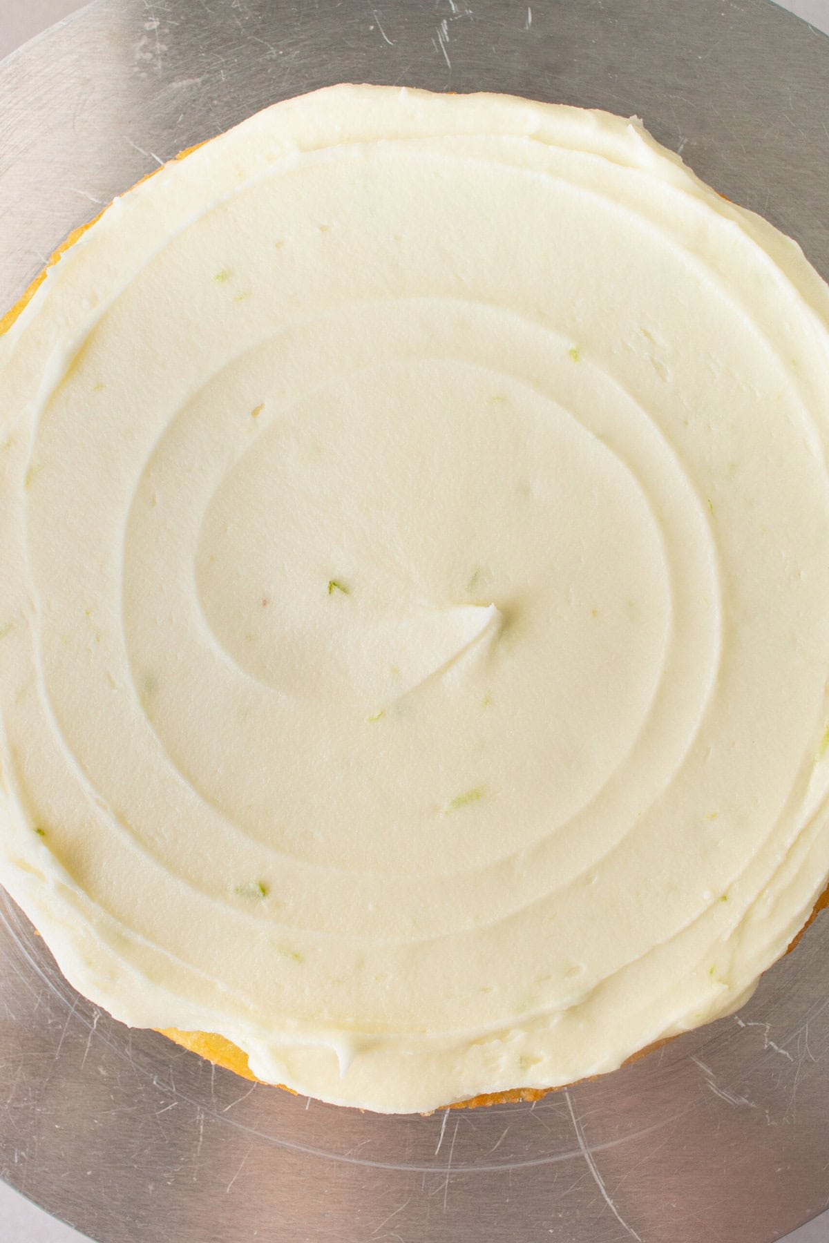 How to frost a key lime cake with cream cheese frosting.