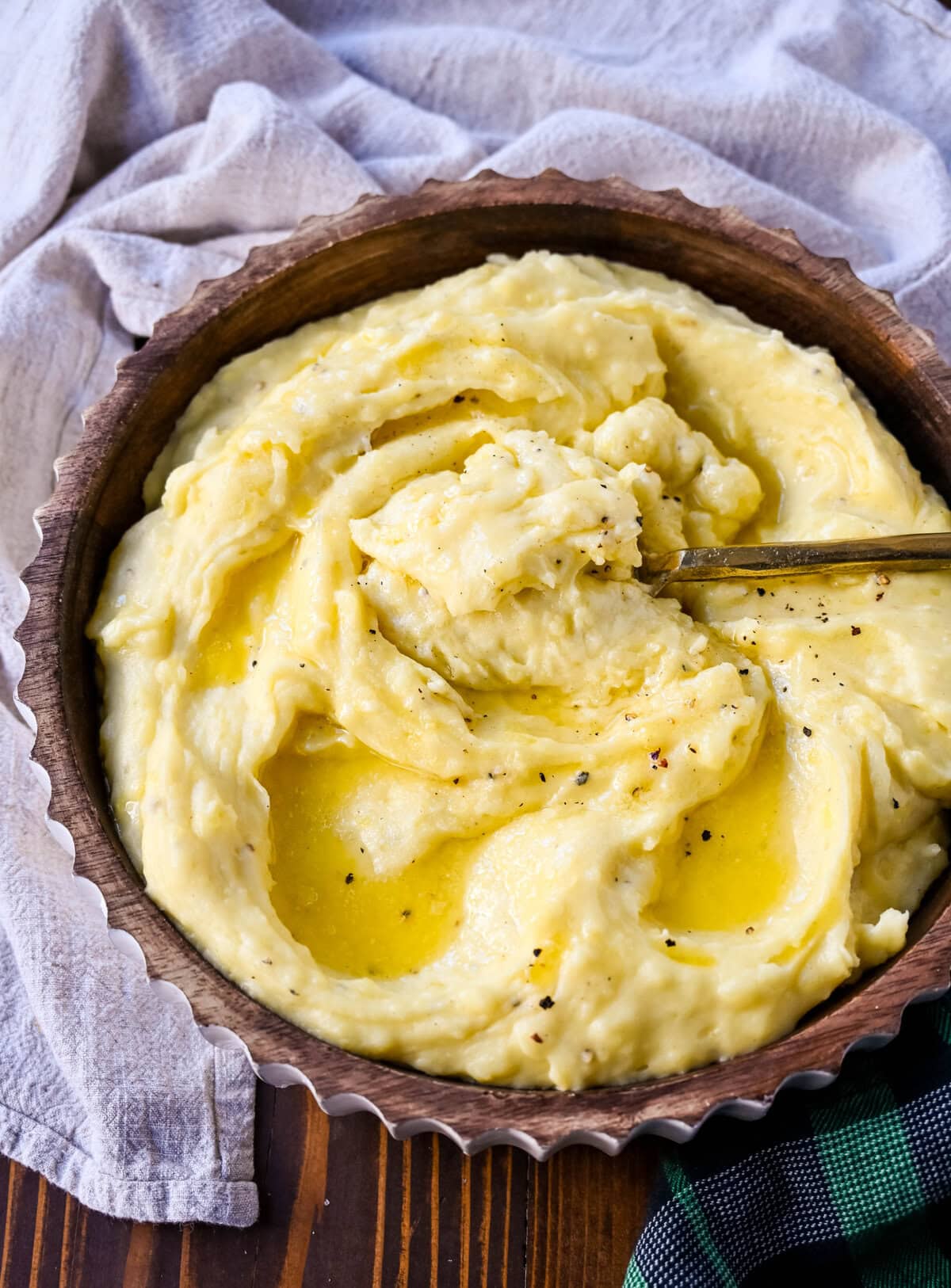 These Browned Butter Mashed Potatoes are so easy and simple to make but are so flavorful. The brown butter takes them to a whole new level. Brown butter brings a nutty, rich flavor that makes these brown butter mashed potatoes extra special, perfect for holiday gatherings or any meal where you want a little something extra.