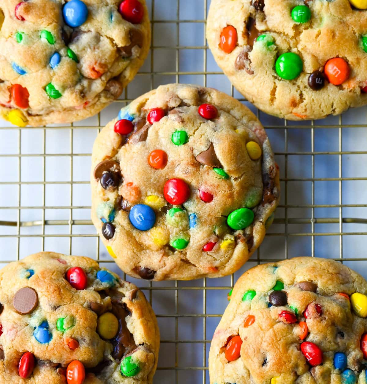 M&M Nutella Lava Cookies. These M&M Nutella Stuffed Cookies are made with milk chocolate chip and M&M cookies filled with creamy chocolate hazelnut Nutella spread and baked until perfectly soft and chewy.