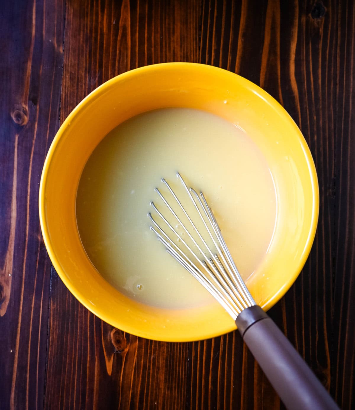 White chocolate ganache to be added to pumpkin puree to make a white chocolate pumpkin ganache for pie